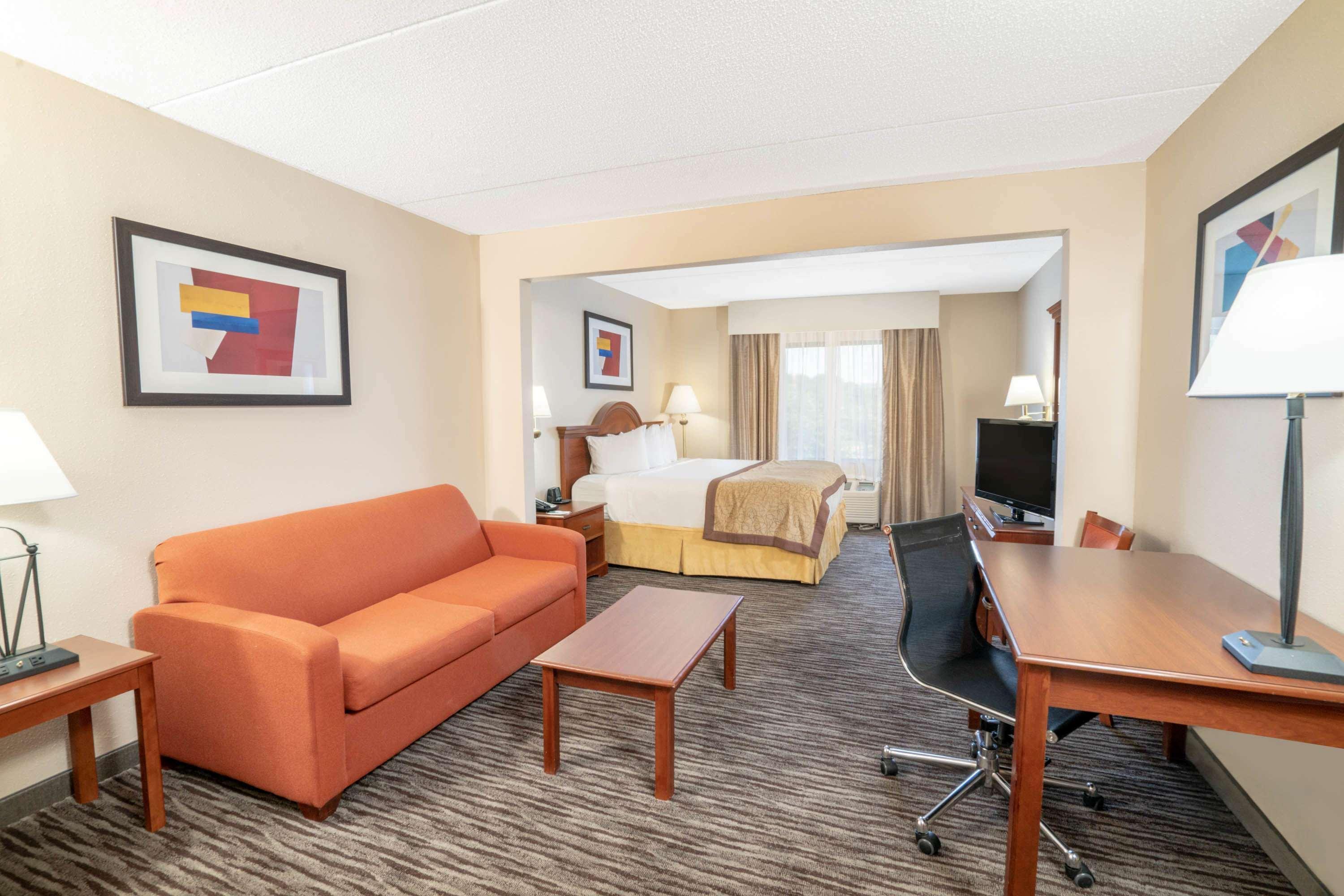 Hotel Wingate By Wyndham Charlotte Airport Exterior foto